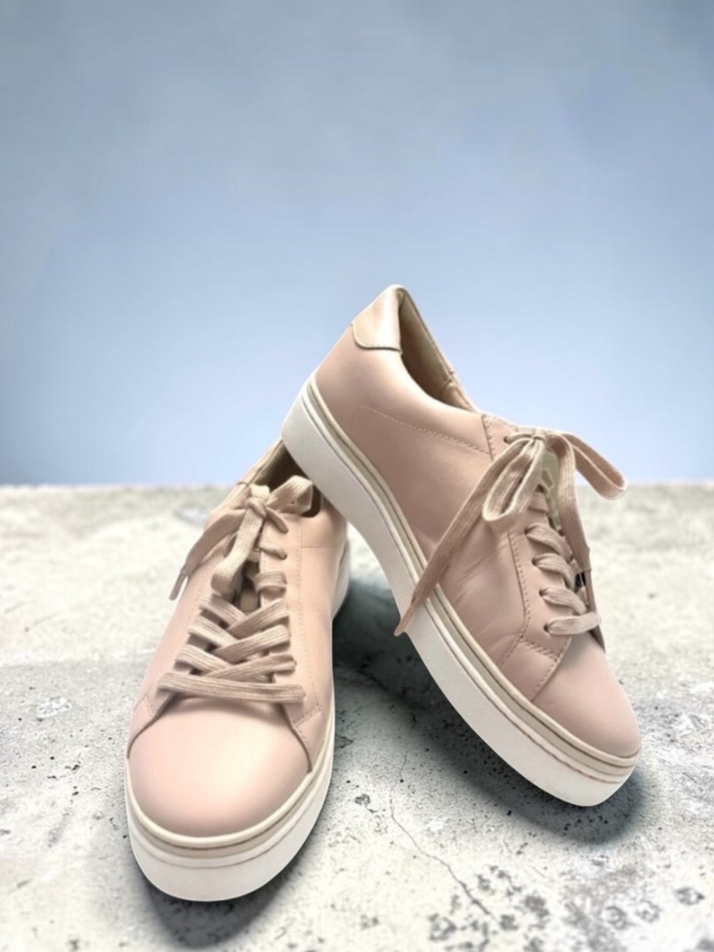 MICHAEL KORS BLUSH PINK LEATHER LACE UP SNEAKERS SIZE 10